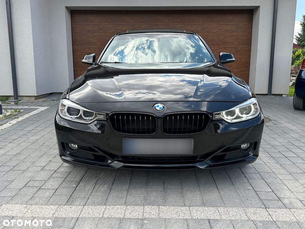 BMW Seria 3 335i xDrive Sport Line - 6