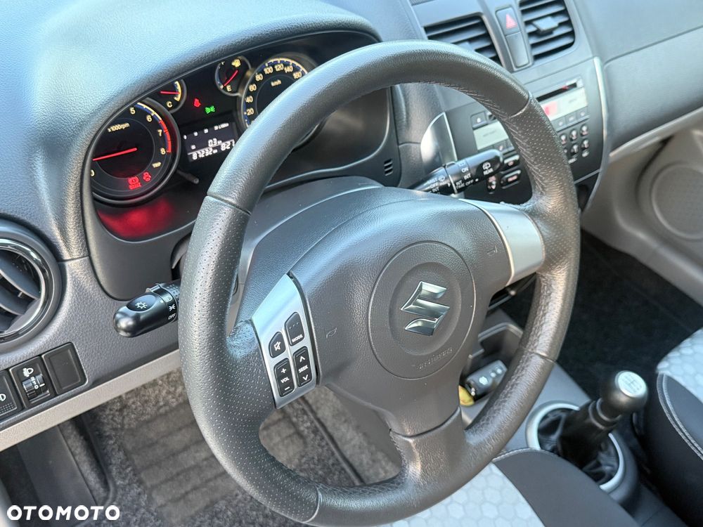 Suzuki SX4 Classic 1.6 VVT 4x2 Style - 24
