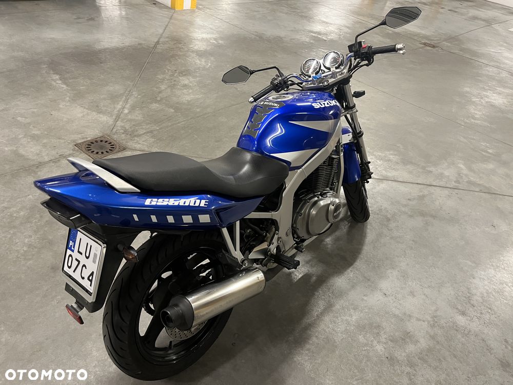 Suzuki GS - 4