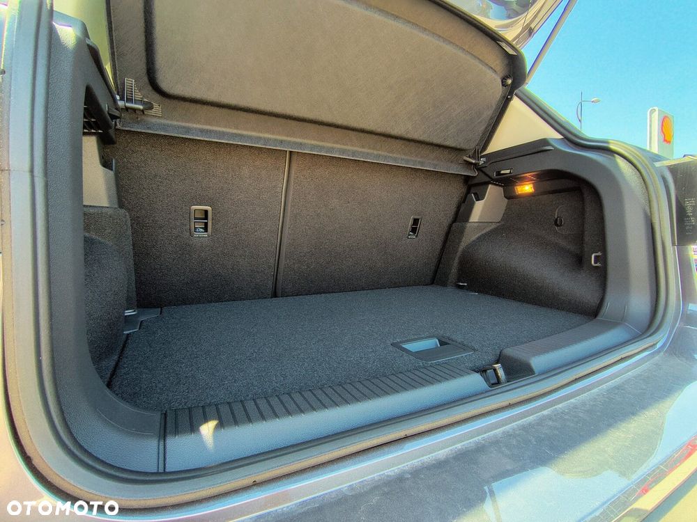Volkswagen T-Cross 1.0 TSI Life Plus - 26