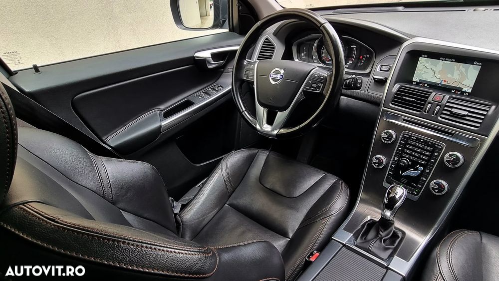 Volvo XC 60 D4 Geartronic Summum - 3