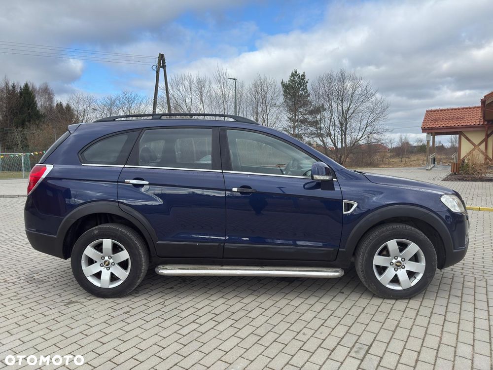 Chevrolet Captiva 2.0 4WD 7 Sitzer LT Exclusive - 8