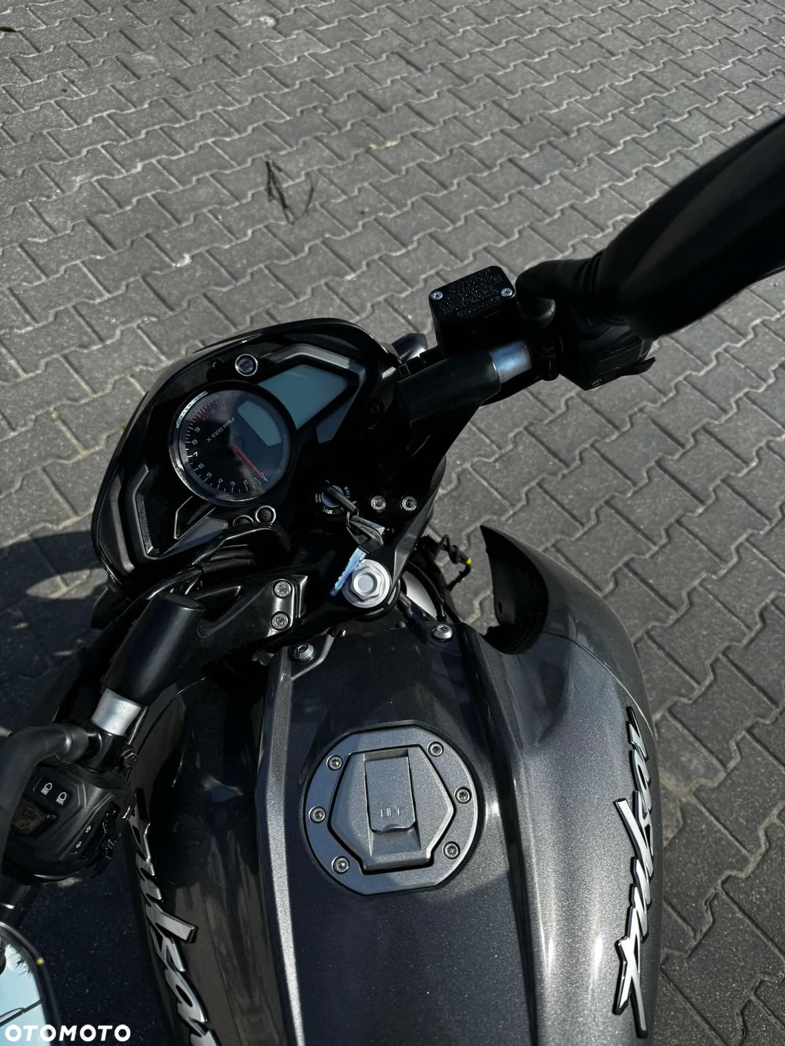 Bajaj Pulsar - 8
