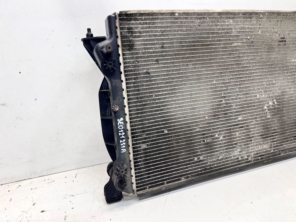 CHŁODNICA WODY AUDI A4 B7 1.9 TDI 8E0121251A - 2