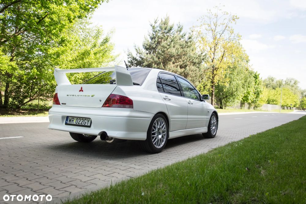 Mitsubishi Lancer Evolution IX - 30