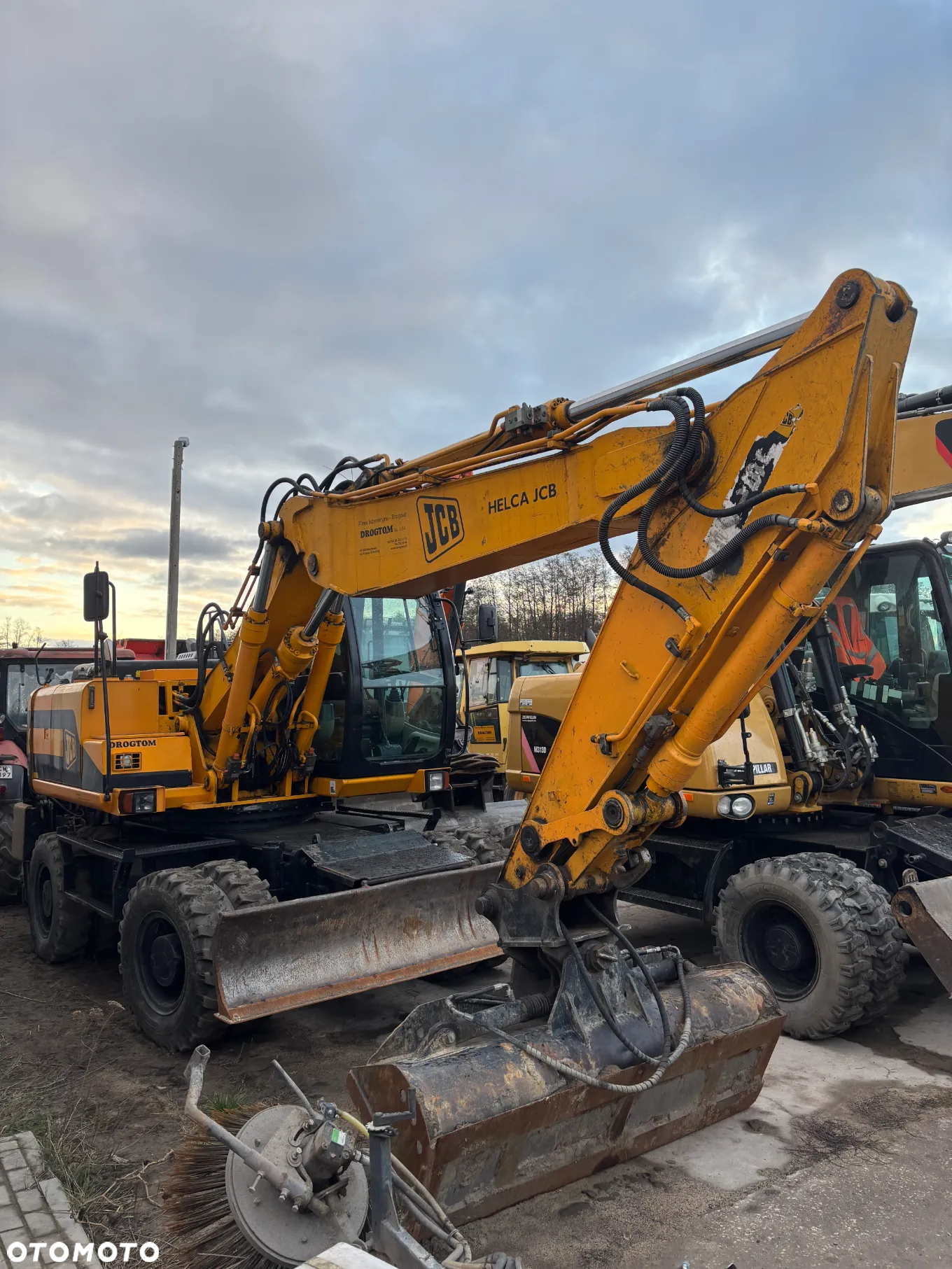 JCB JS175W - 2