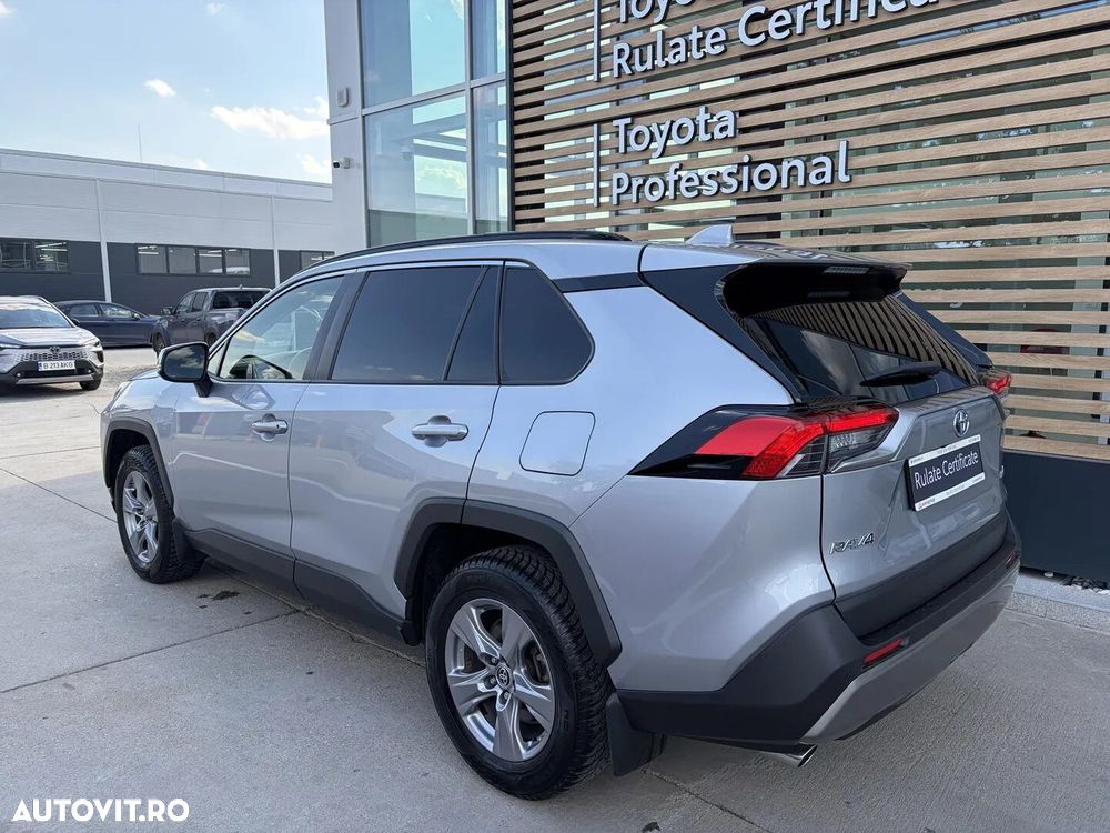 Toyota RAV4 - 5