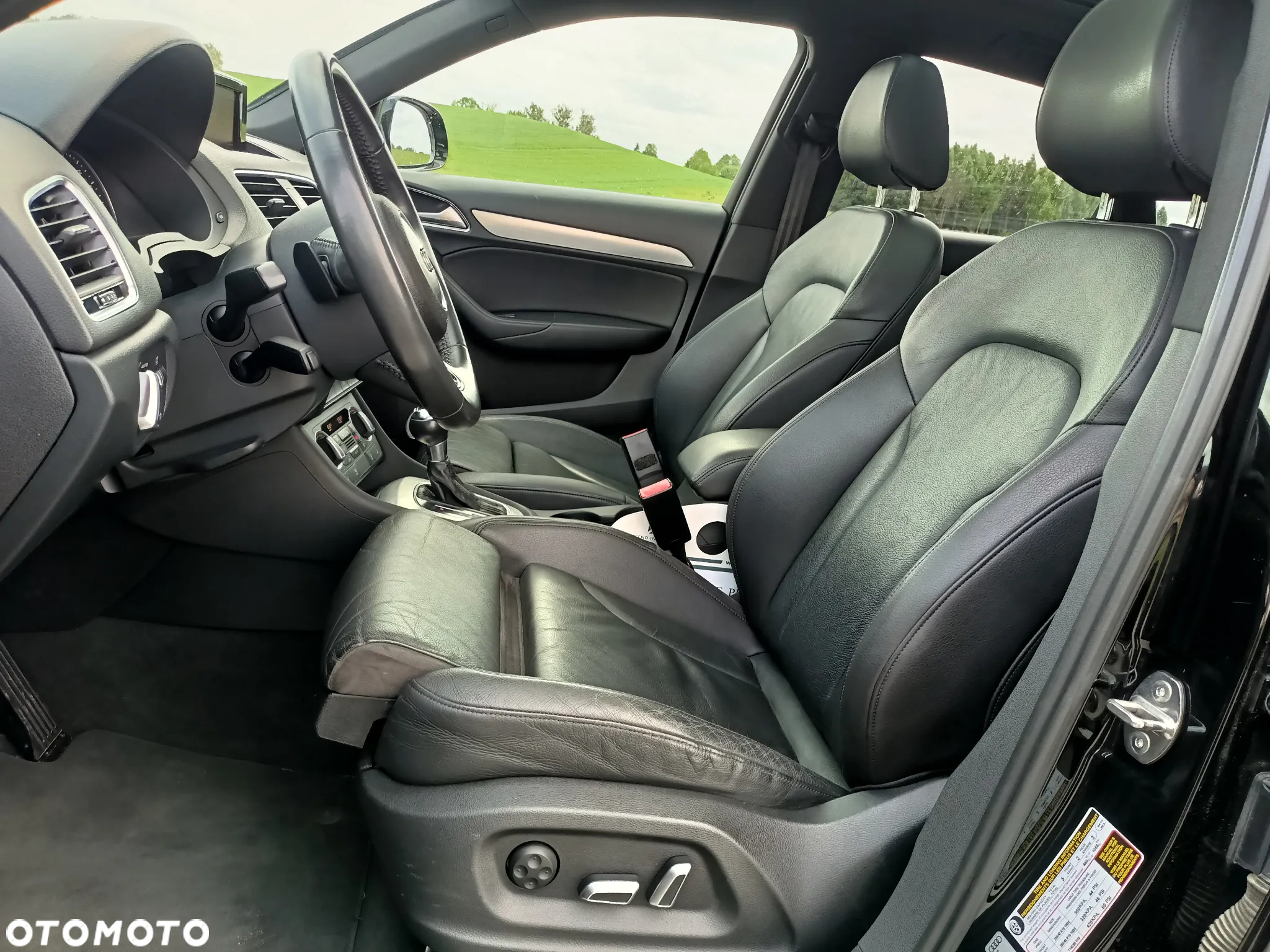 Audi Q3 2.0 TFSI quattro S tronic - 17