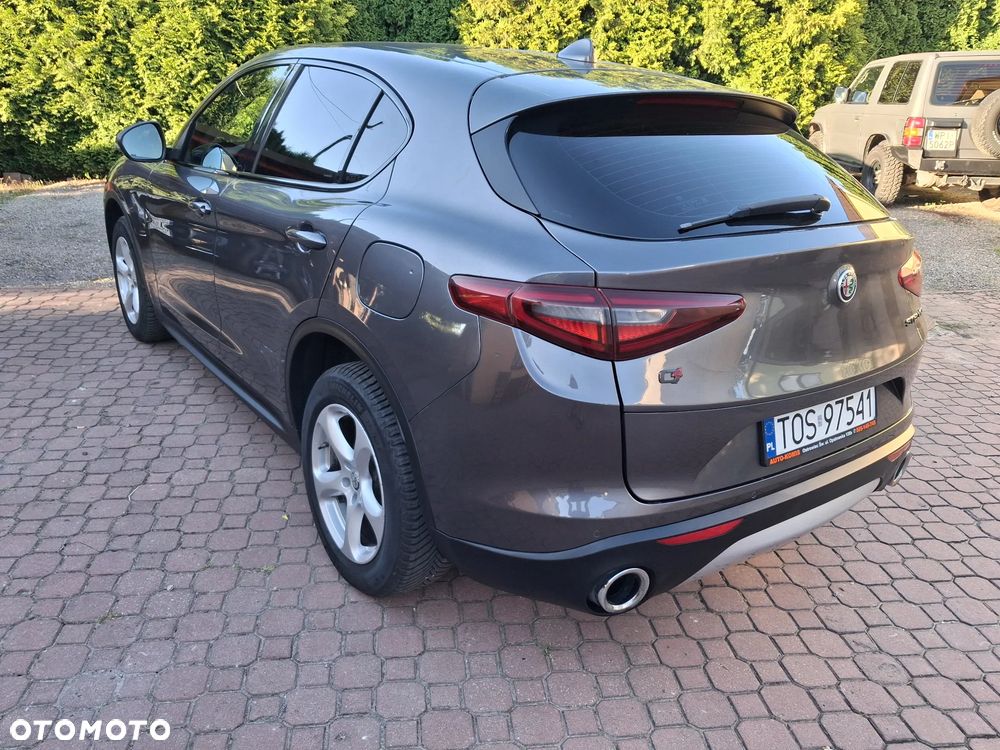 Alfa Romeo Stelvio 2.0 Turbo 16V AT8-Q4 Super - 9