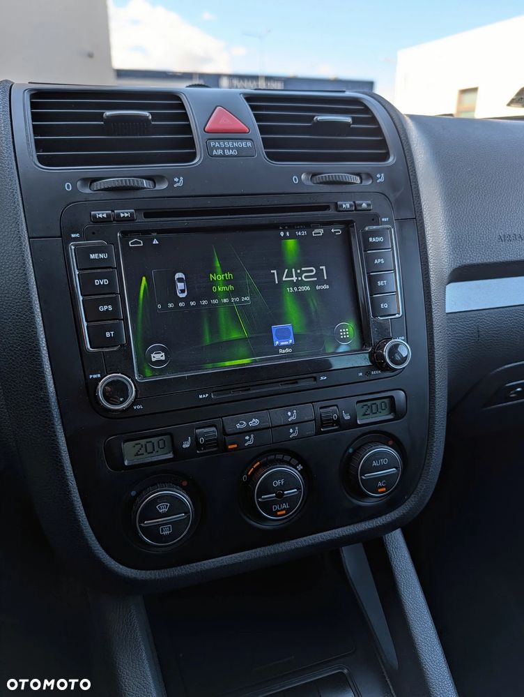 Volkswagen Golf 1.9 TDI DSG Comfortline - 16