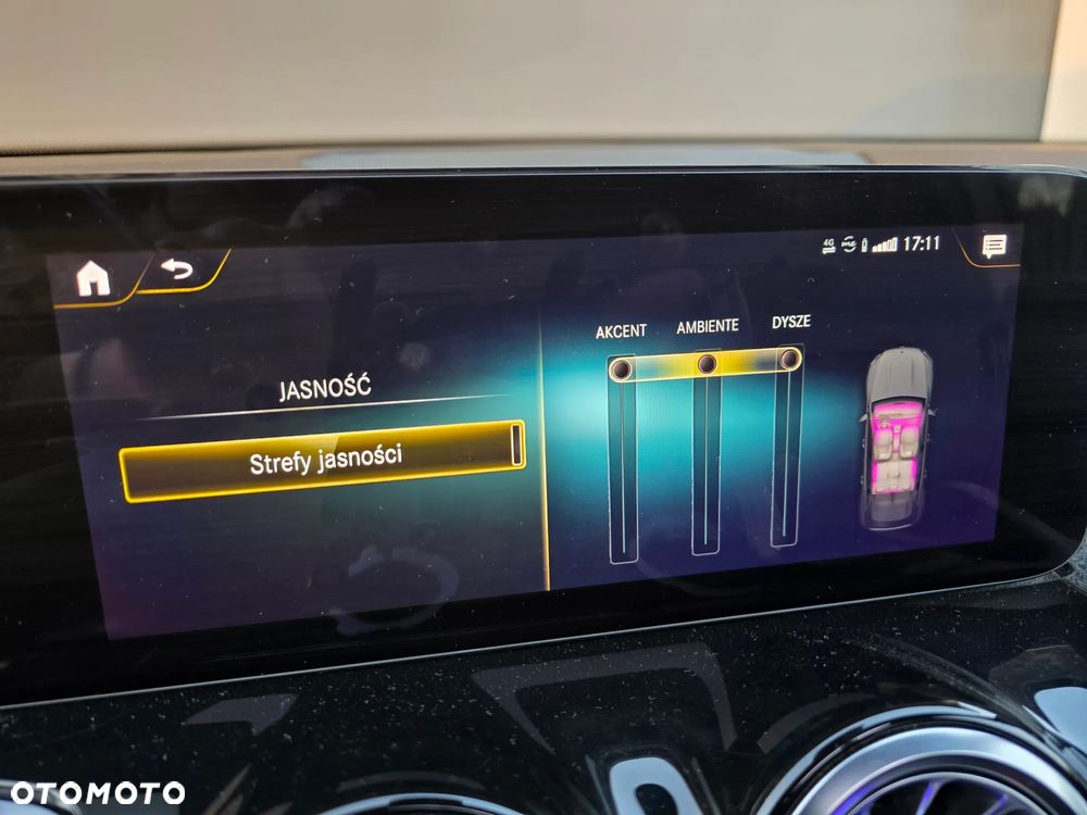 Mercedes-Benz GLB 200 d 4-Matic AMG Line 8G-DCT - 32