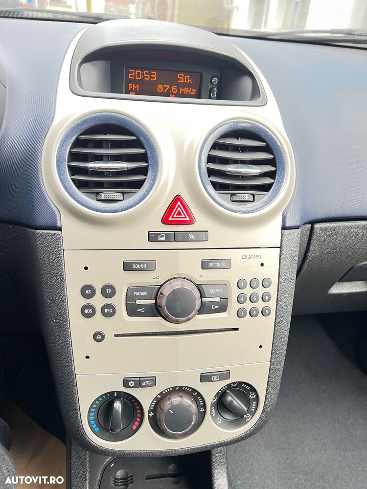 Opel Corsa 1.2i Easytronic Essentia - 11