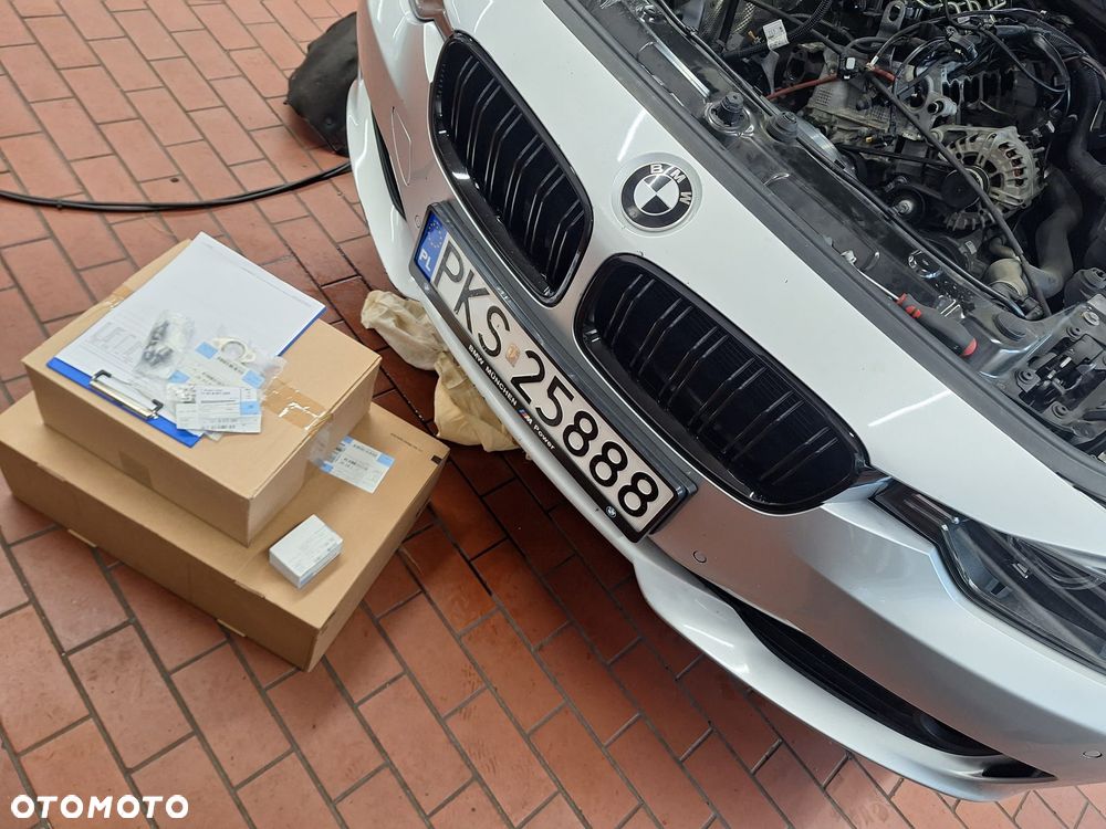 BMW Seria 3 320d - 25