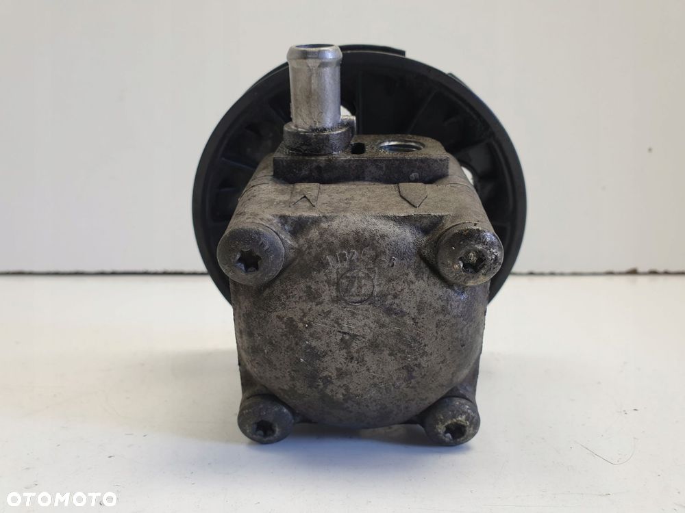 POMPA WSPOMAGANIA Volvo S60 V70 II 2.4 i - 4