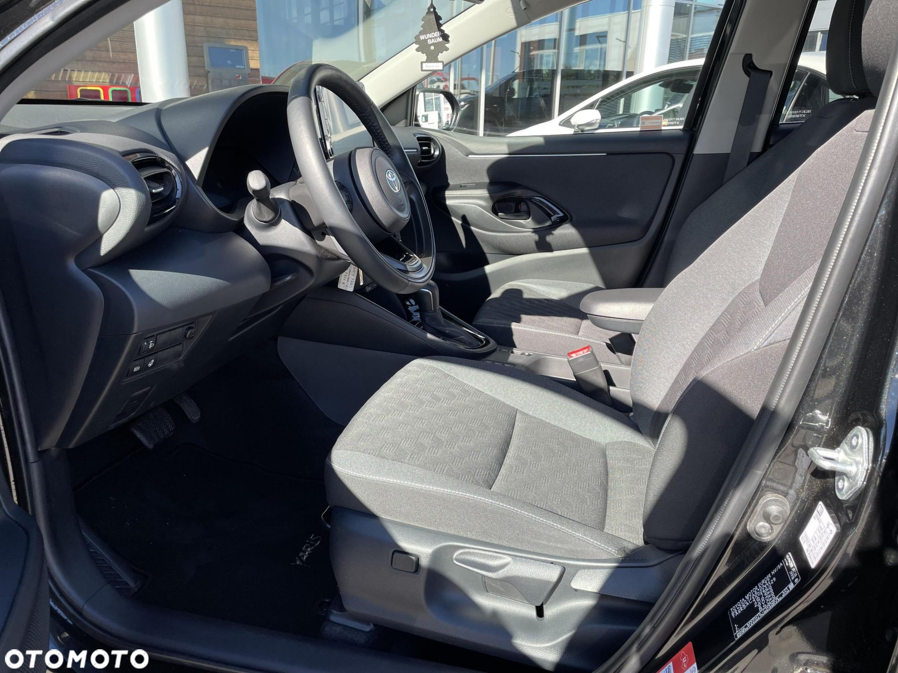Toyota Yaris Hybrid 1.5 Style - 16