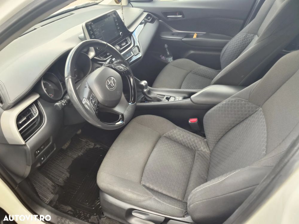 Toyota C-HR 1.8 HSD 122 CP 4x2 CVT C-enter - 12