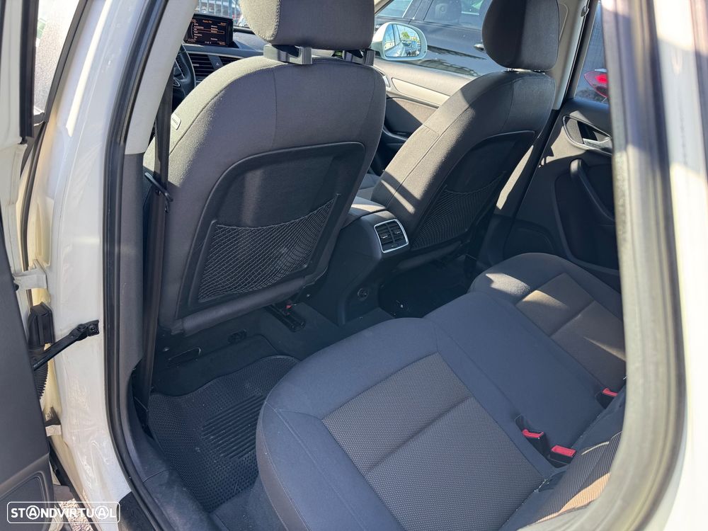 Audi Q3 2.0 TDI Sport - 13