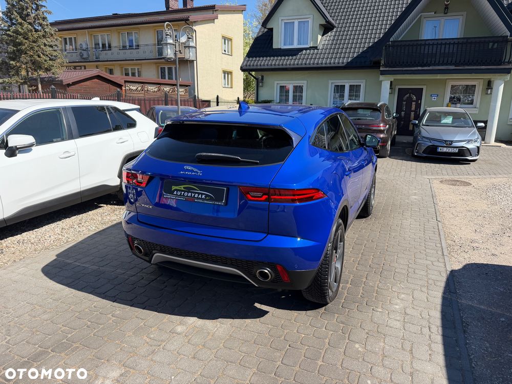 Jaguar E-Pace 2.0 i4D AWD R-Dynamic Chequered Flag - 38