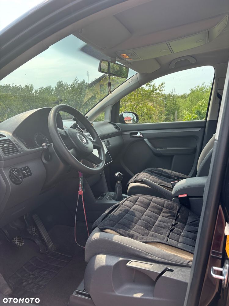 Volkswagen Touran 1.6 - 7