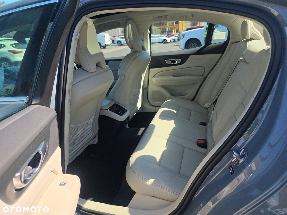 Volvo S60 B5 B Ultimate Bright - 11