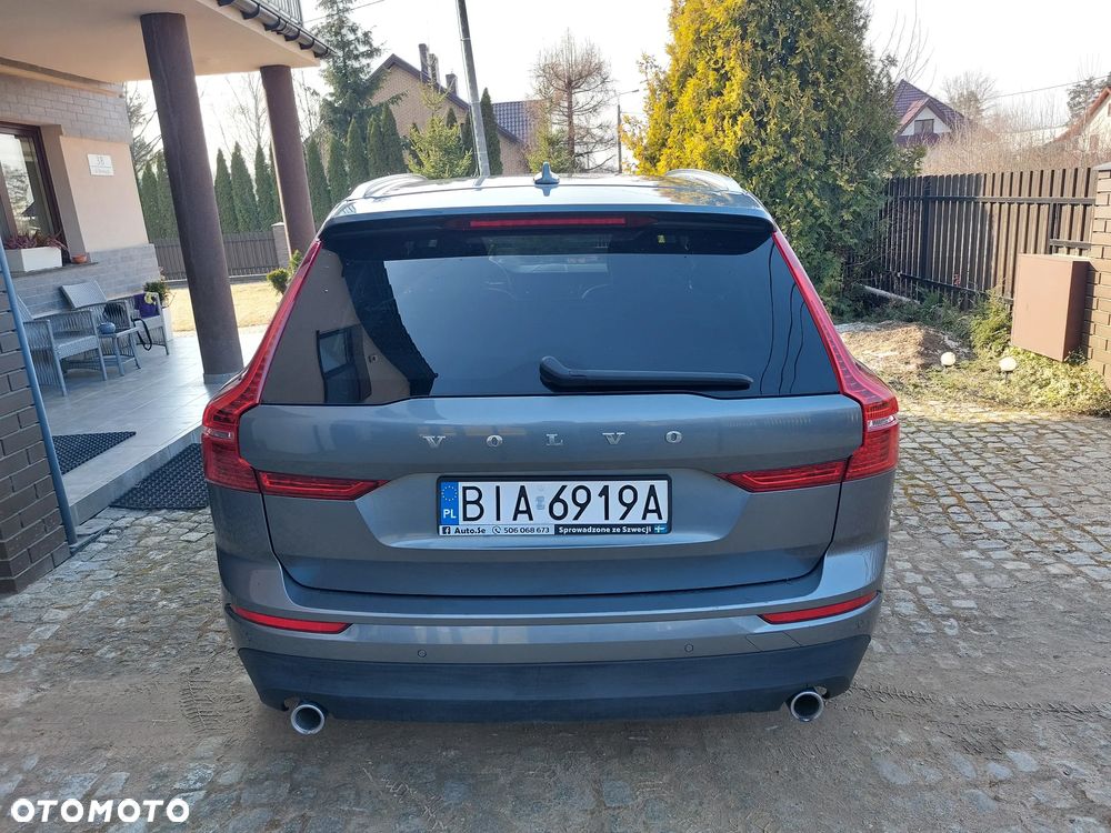 Volvo XC 60 D4 Momentum Pro - 6