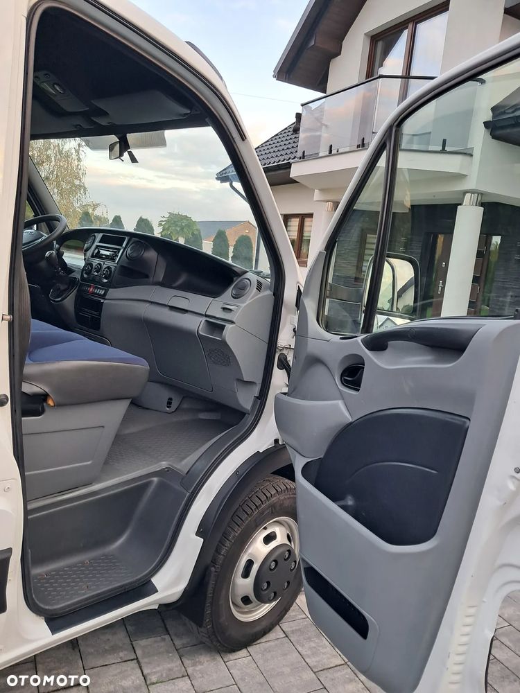 Iveco 50C18 - 22
