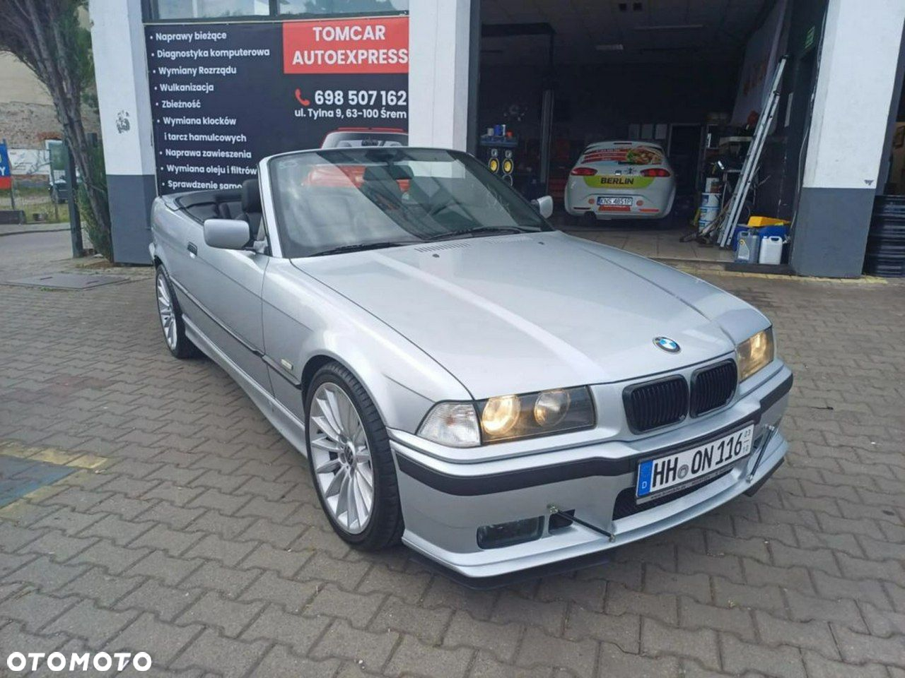 BMW Seria 3 318i Cabriolet - 19