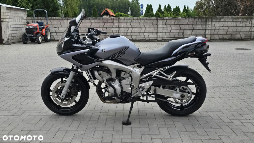 Yamaha FZ6 - 9