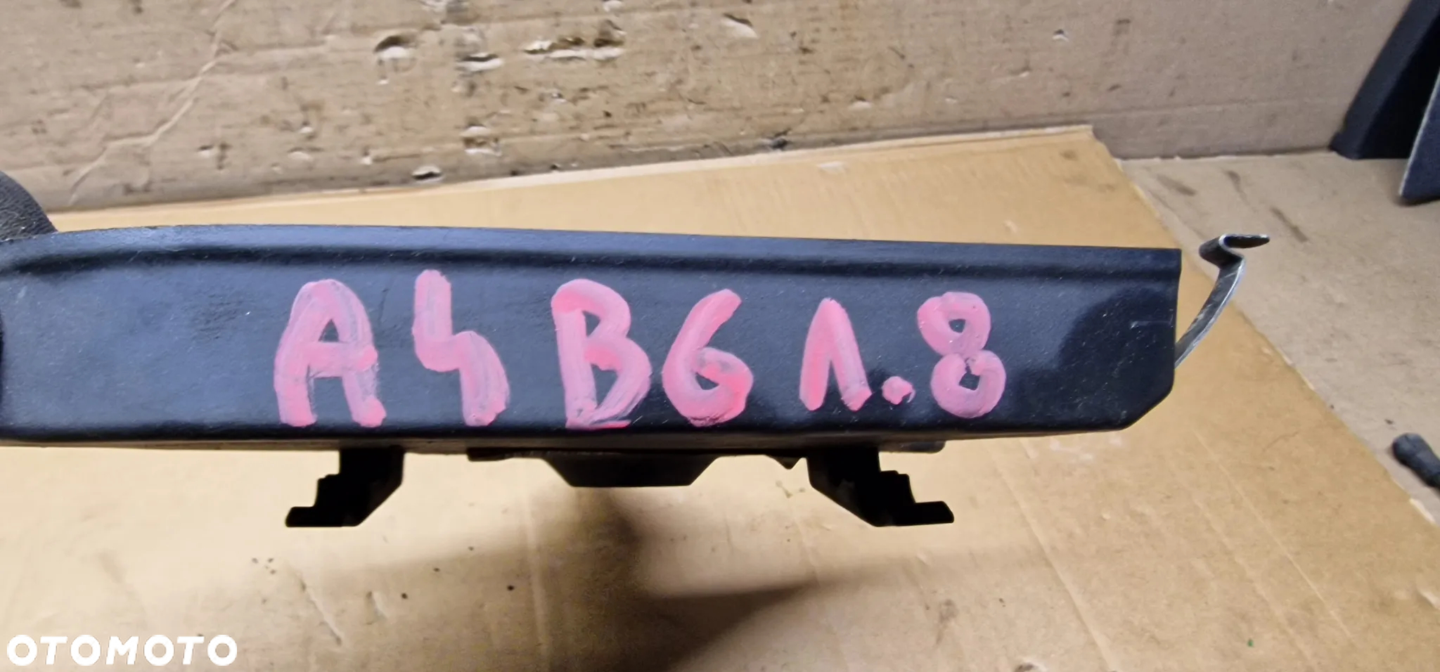 Osłona obudowa rozrządu Audi A4 B6 1.8T 06B109108A - 6