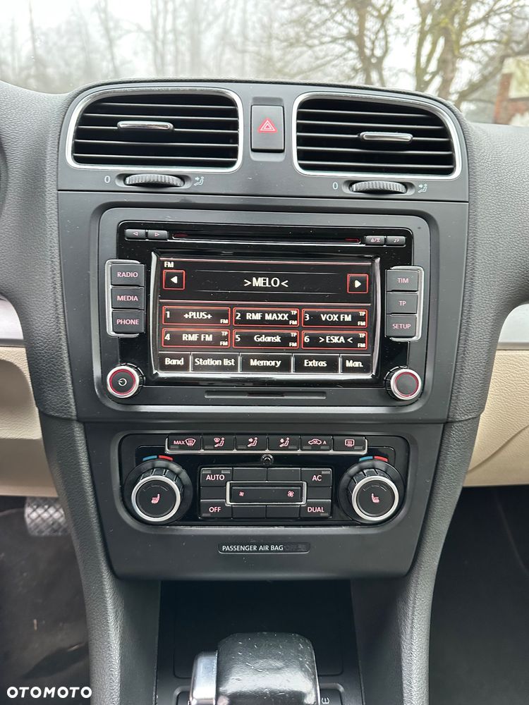 Volkswagen Golf 1.4 TSI Highline DSG - 17