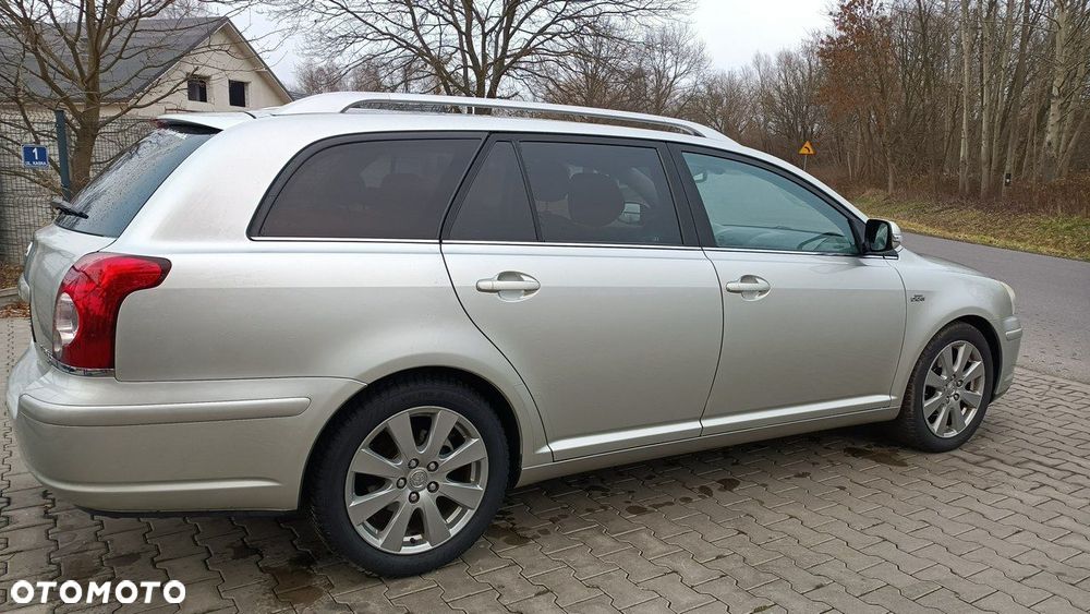 Toyota Avensis - 3