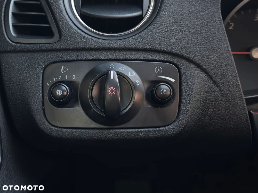 Ford S-Max 2.0 TDCi DPF Titanium - 32