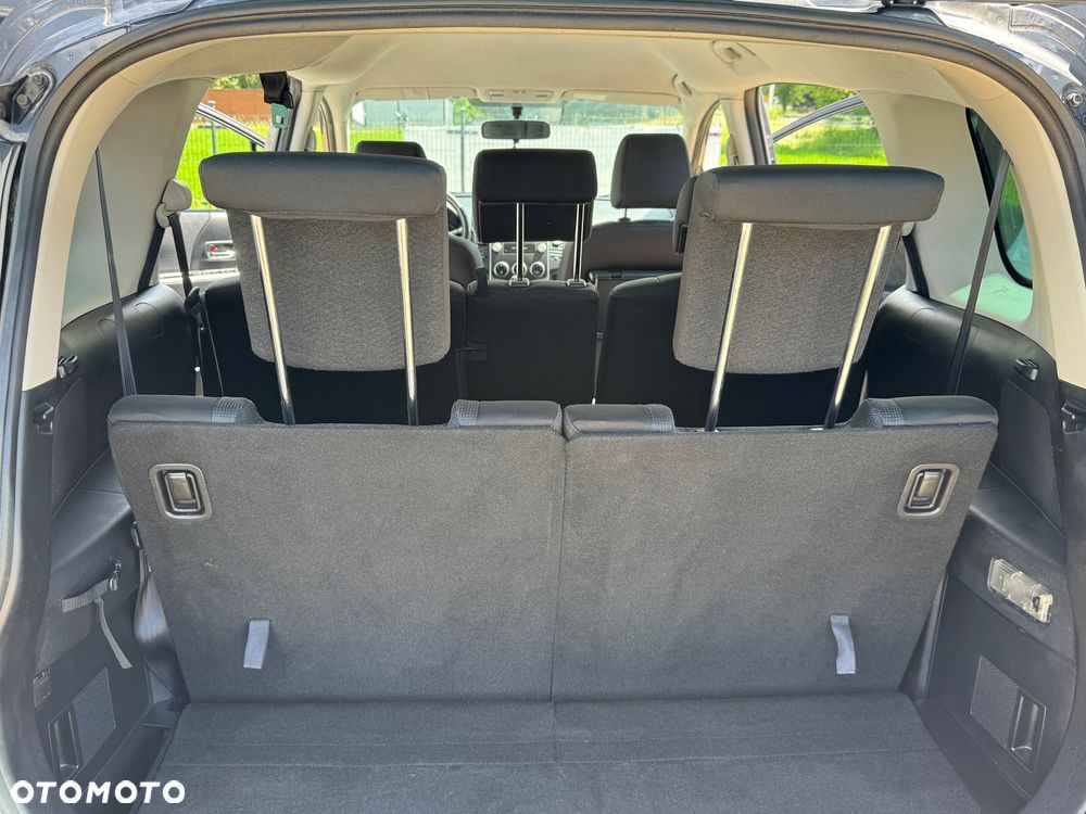 Mazda 5 - 12