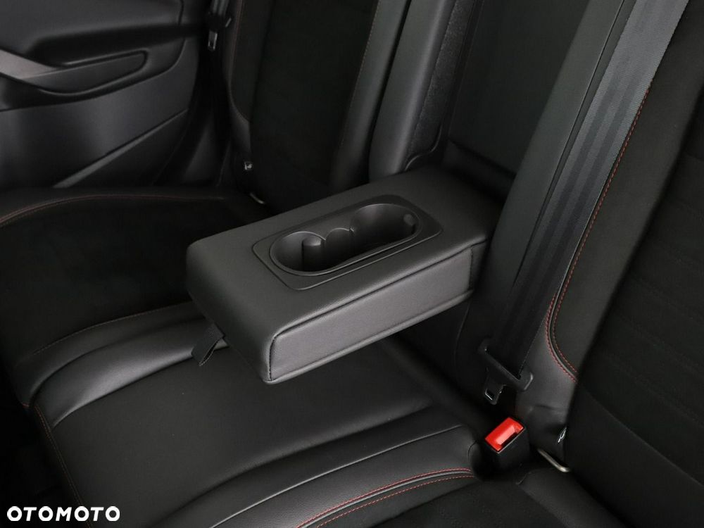Ford Kuga 1.5 EcoBoost 2x4 ST-Line - 37