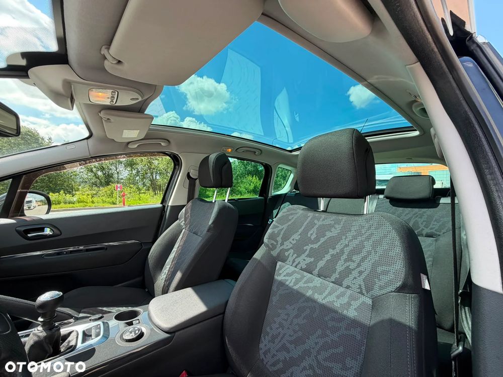 Peugeot 3008 1.6 HDi Premium - 26