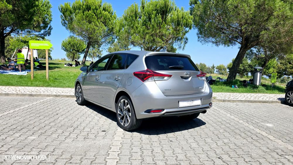 Toyota Auris 1.2T Comfort+Pack Techno +P.Sport - 4