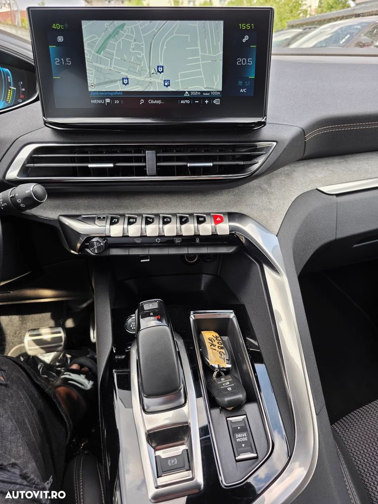 Peugeot 3008 225 e-EAT8 GT - 28