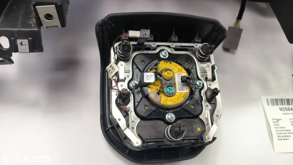 Land Rover Range Rover L405 4.4 D automat 2014 Deska rozdzielcza - 9