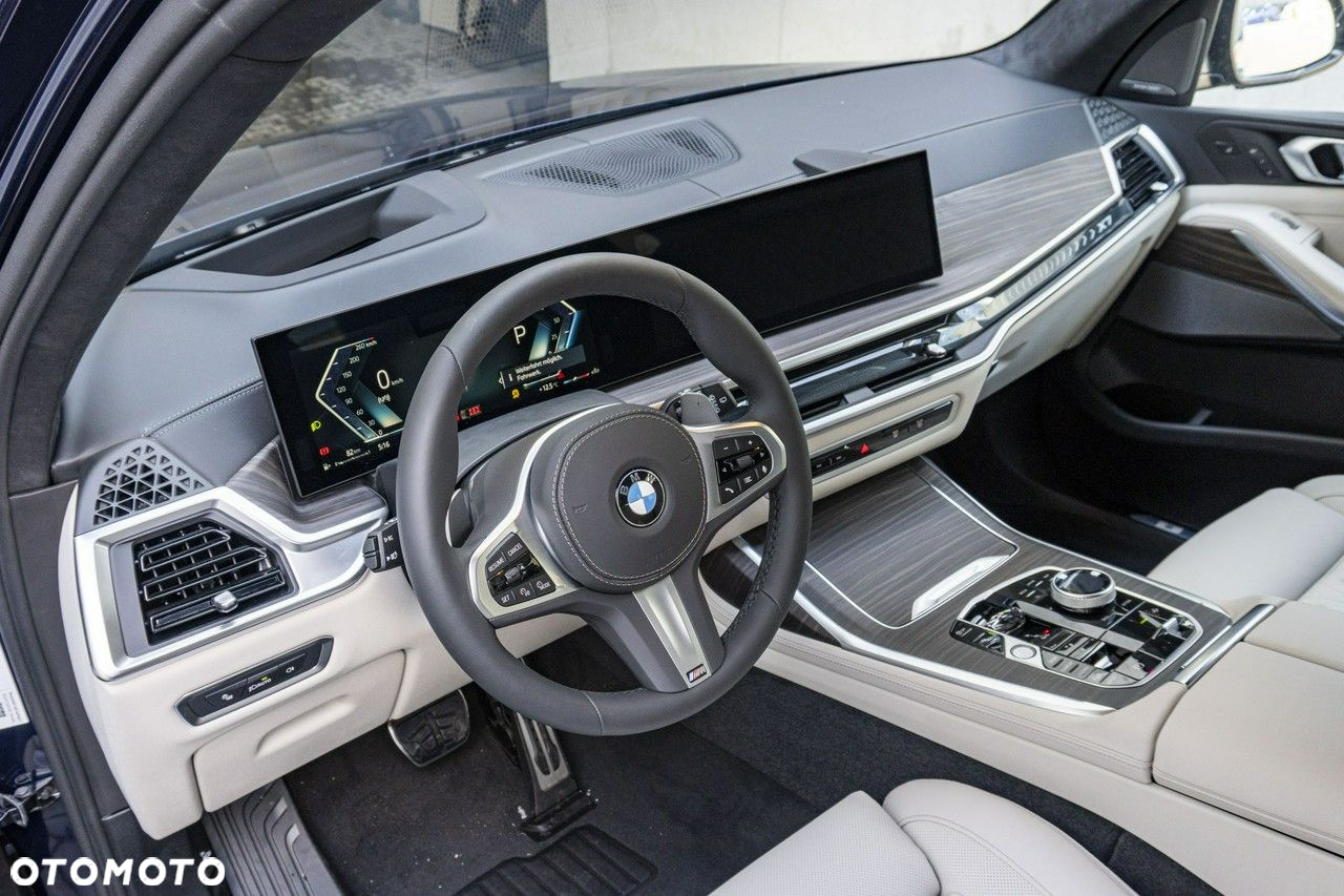 BMW X7 - 9