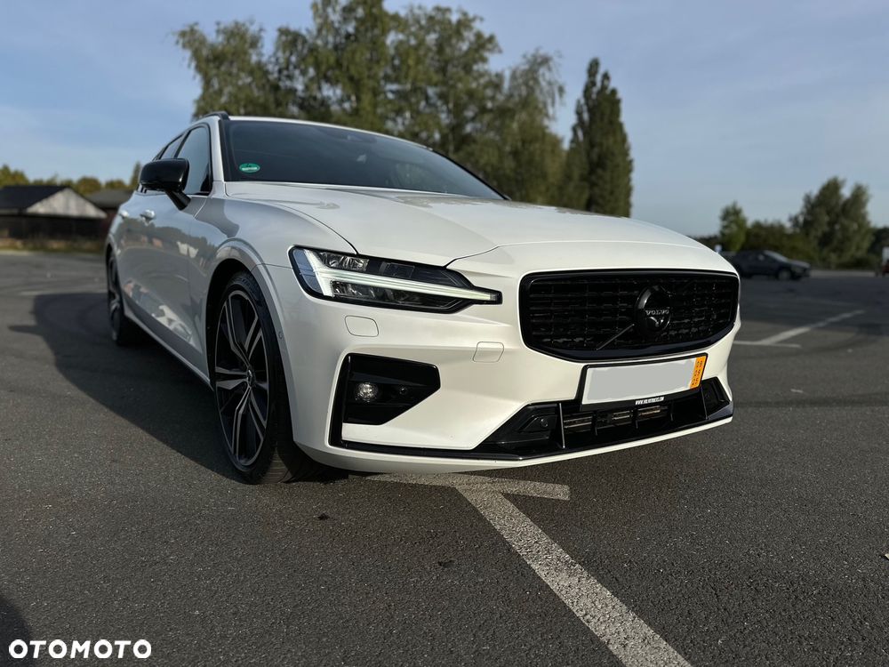 Volvo V60 D4 R-Design - 9
