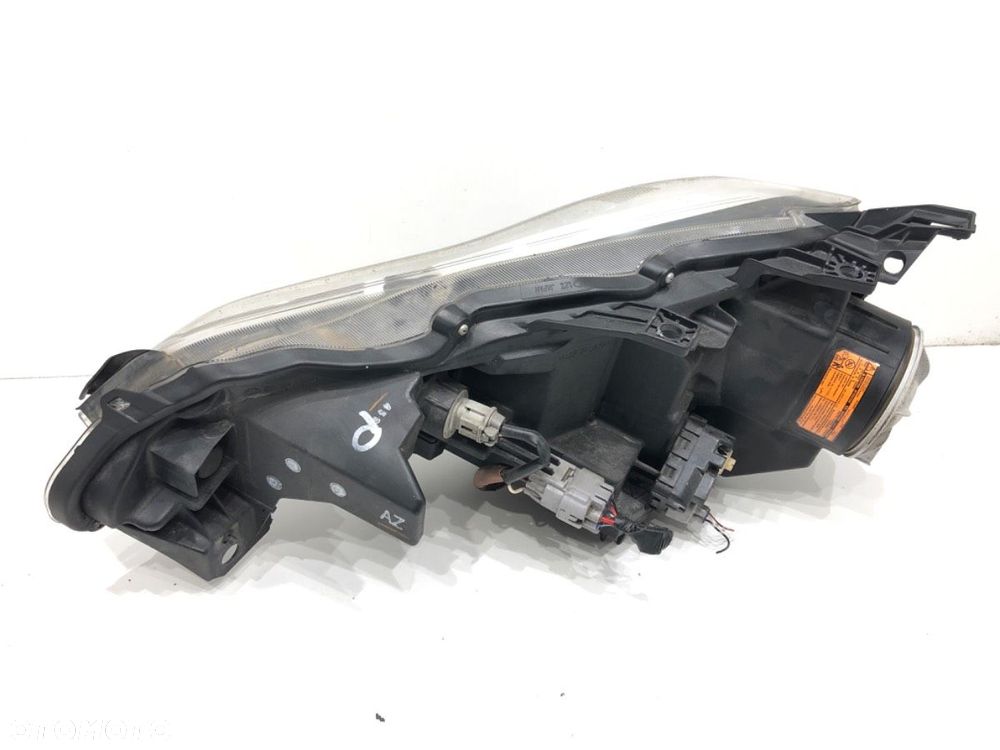 REFLEKTOR PRAWY PRZÓD XENON  SUBARU BRZ 2012 - 2022 2.0 (ZC6) 147 kW [200 KM] benzyna 2012 - 2022 - 2