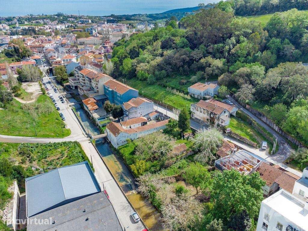 Casa / Villa em Alcobaça e Vestiaria de 200 m2 - Grande imagem: 3/4