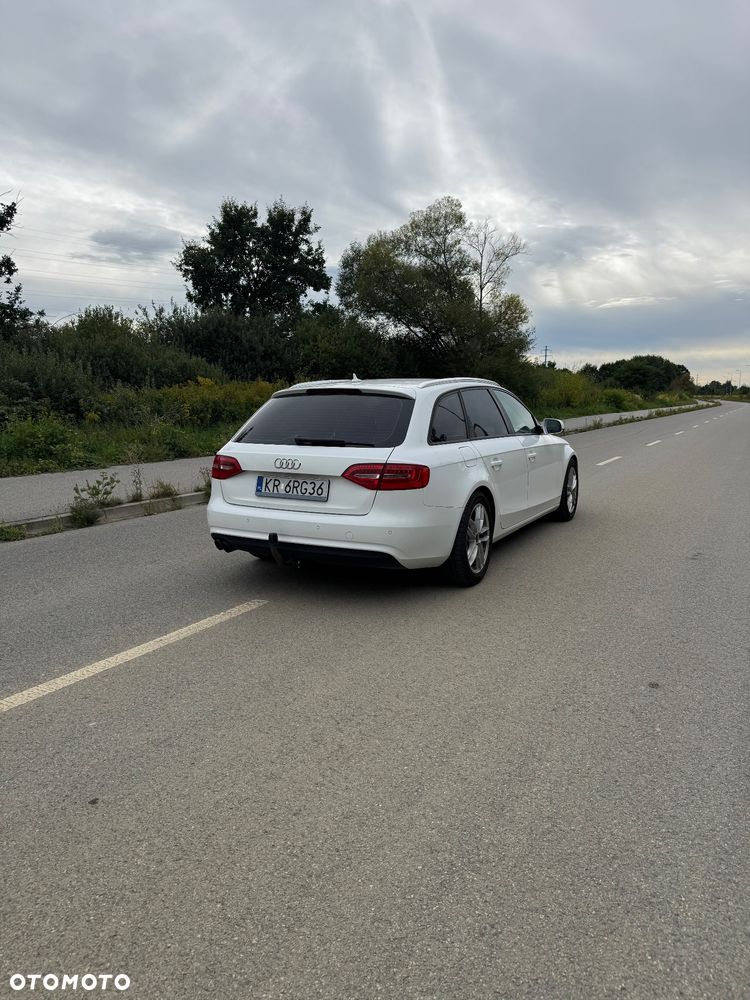 Audi A4 Avant - 14