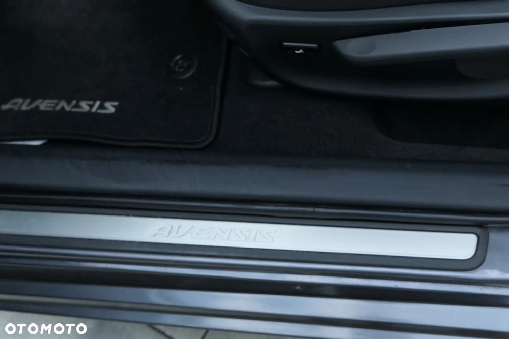 Toyota Avensis 2.0 Prestige MS - 9