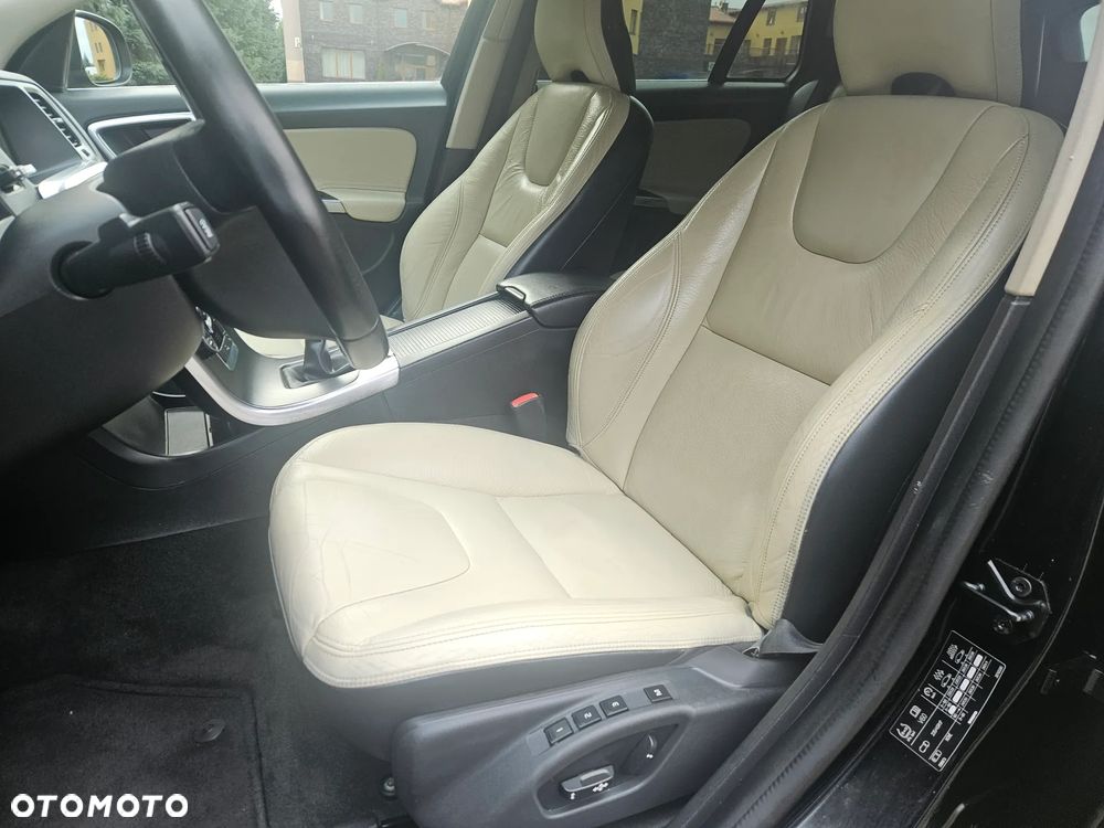 Volvo V60 DRIVe Summum - 21