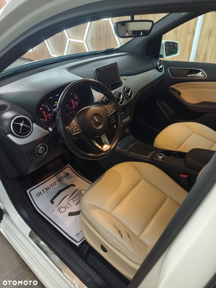 Mercedes-Benz Klasa B 250 4-Matic - 9