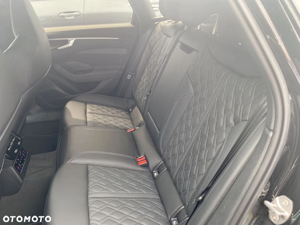 Audi A6 Avant TDI mHEV 220 kW Quattro S tronic - 11