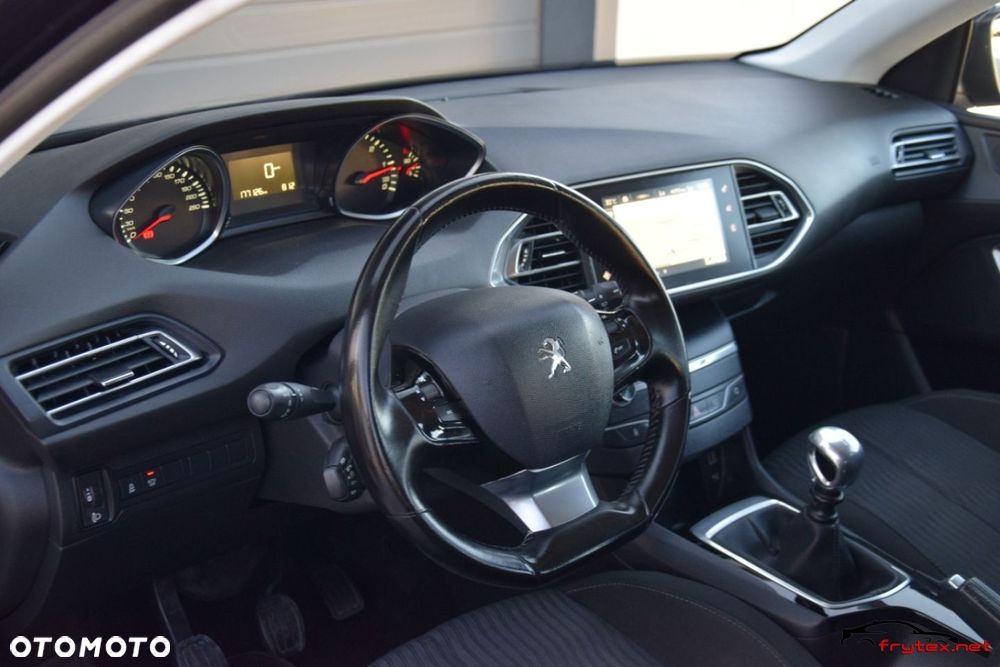 Peugeot 308 - 18