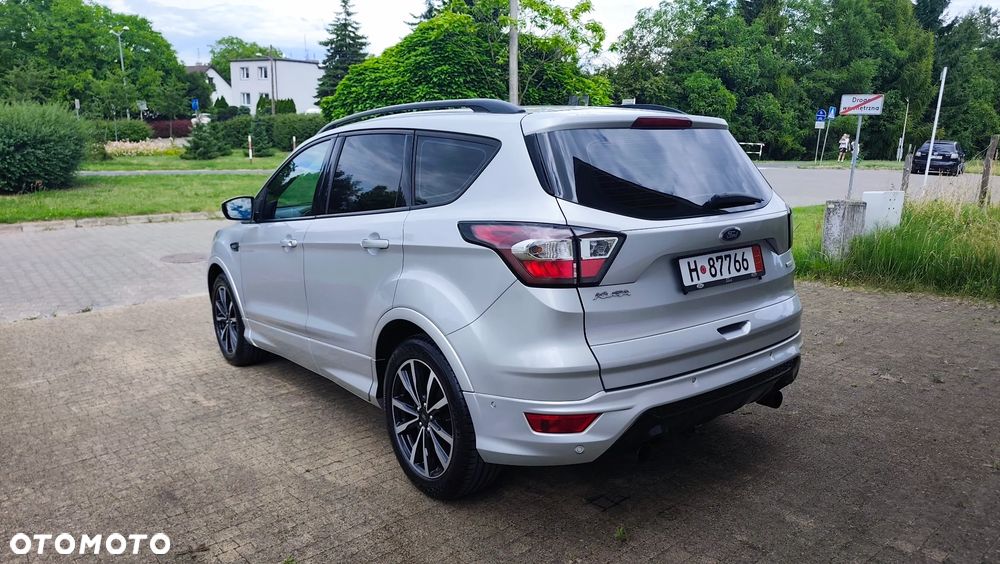 Ford Kuga 1.5 EcoBoost 2x4 ST-Line - 37