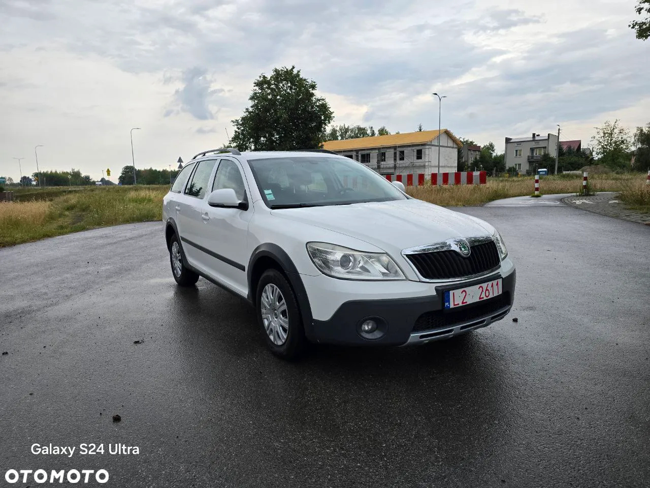 Skoda Octavia Combi 2.0 TDI DPF 4x4 Scout - 7